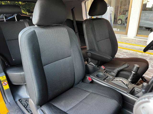 TOYOTA Land Cruiser FJ