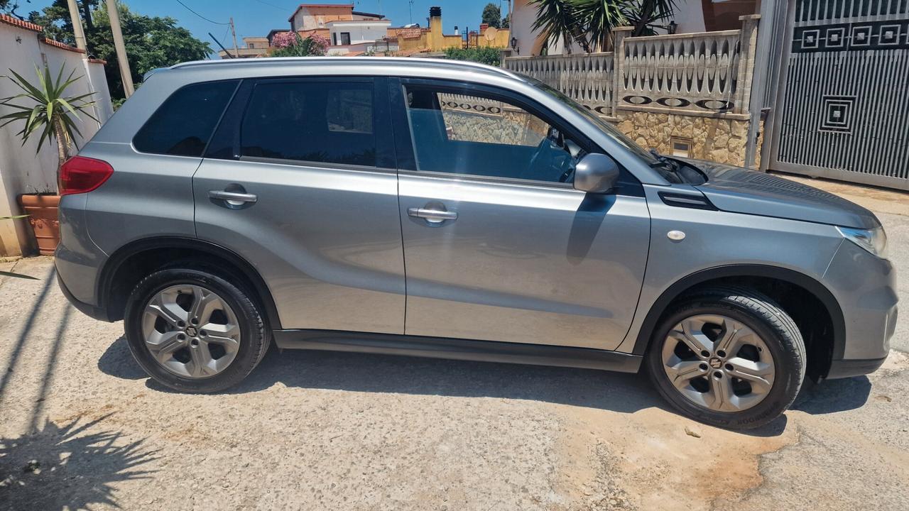 Suzuki Vitara 1.6 VVT A/T V-Top
