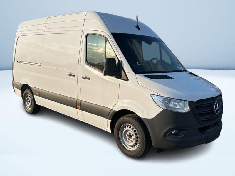 Mercedes-Benz Sprinter 319 CDI F 37/35 Automatic