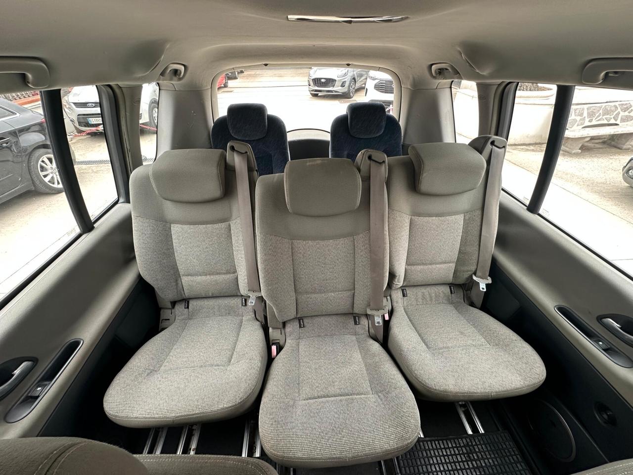 RENAULT ESPACE AUTHENTIQUE 7 POSTI