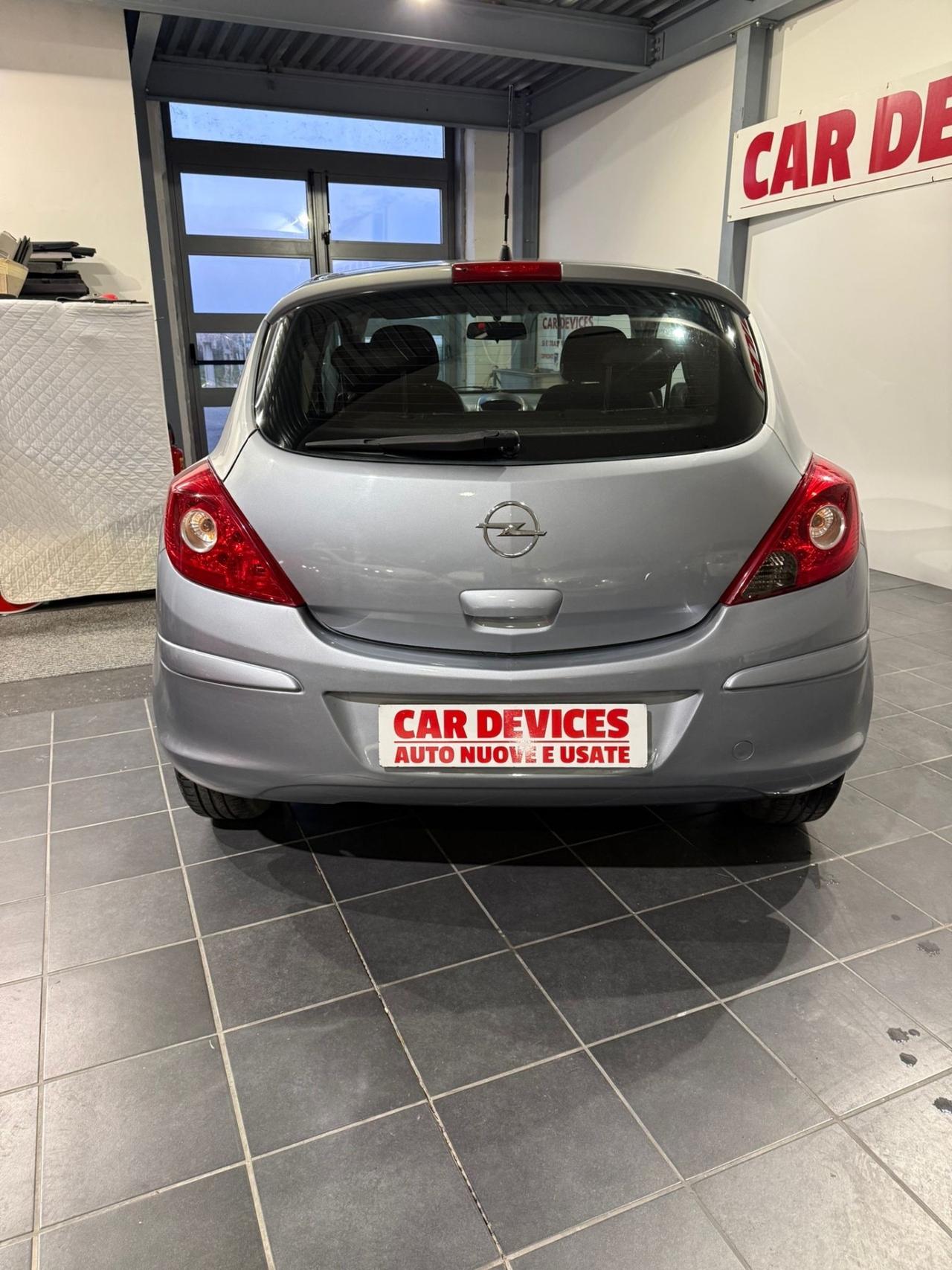 Opel Corsa 1.0 12V 3 porte -UNICO PROPRIETARIO-NEOPATENTATI