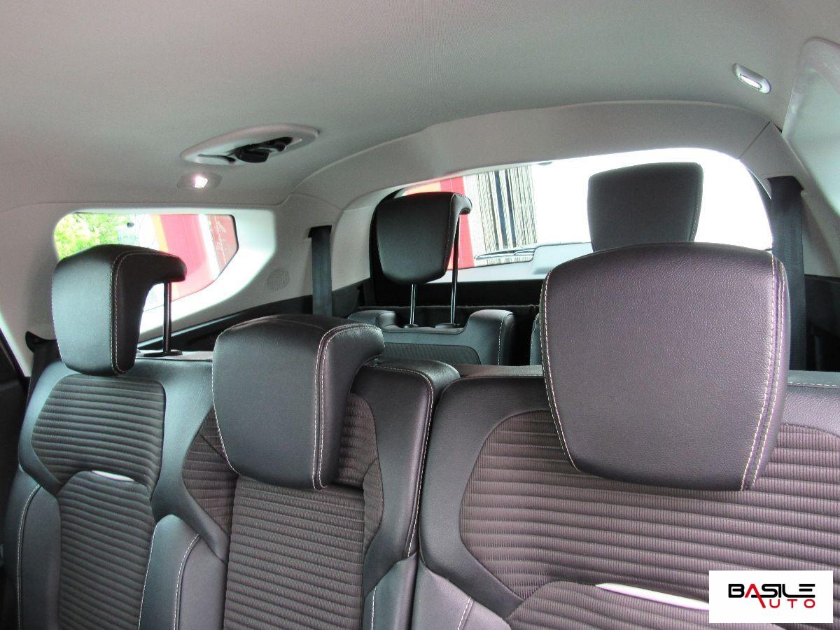 RENAULT - Grand Scénic - Blue dCi 120 CV Initiale Paris 7 POSTI