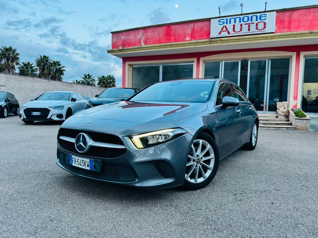 Mercedes-benz A 180d Automatic Sport Led Ambient