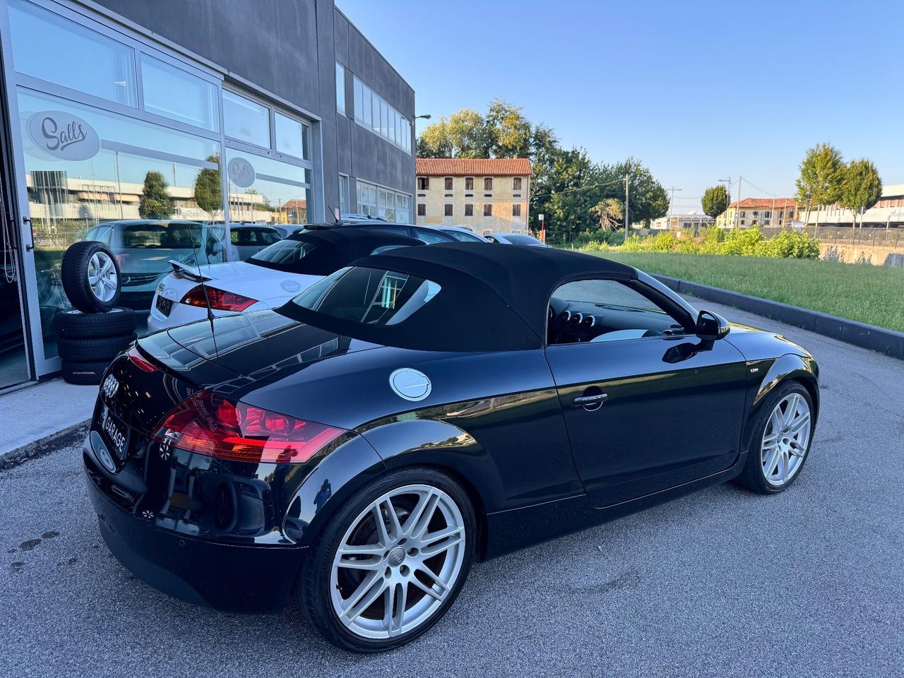 Audi TT Roadster 2.0 TFSI