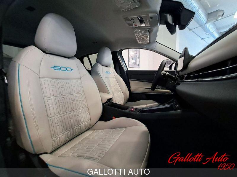 FIAT 600 Hybrid 110 CV DCT MHEV La Prima II