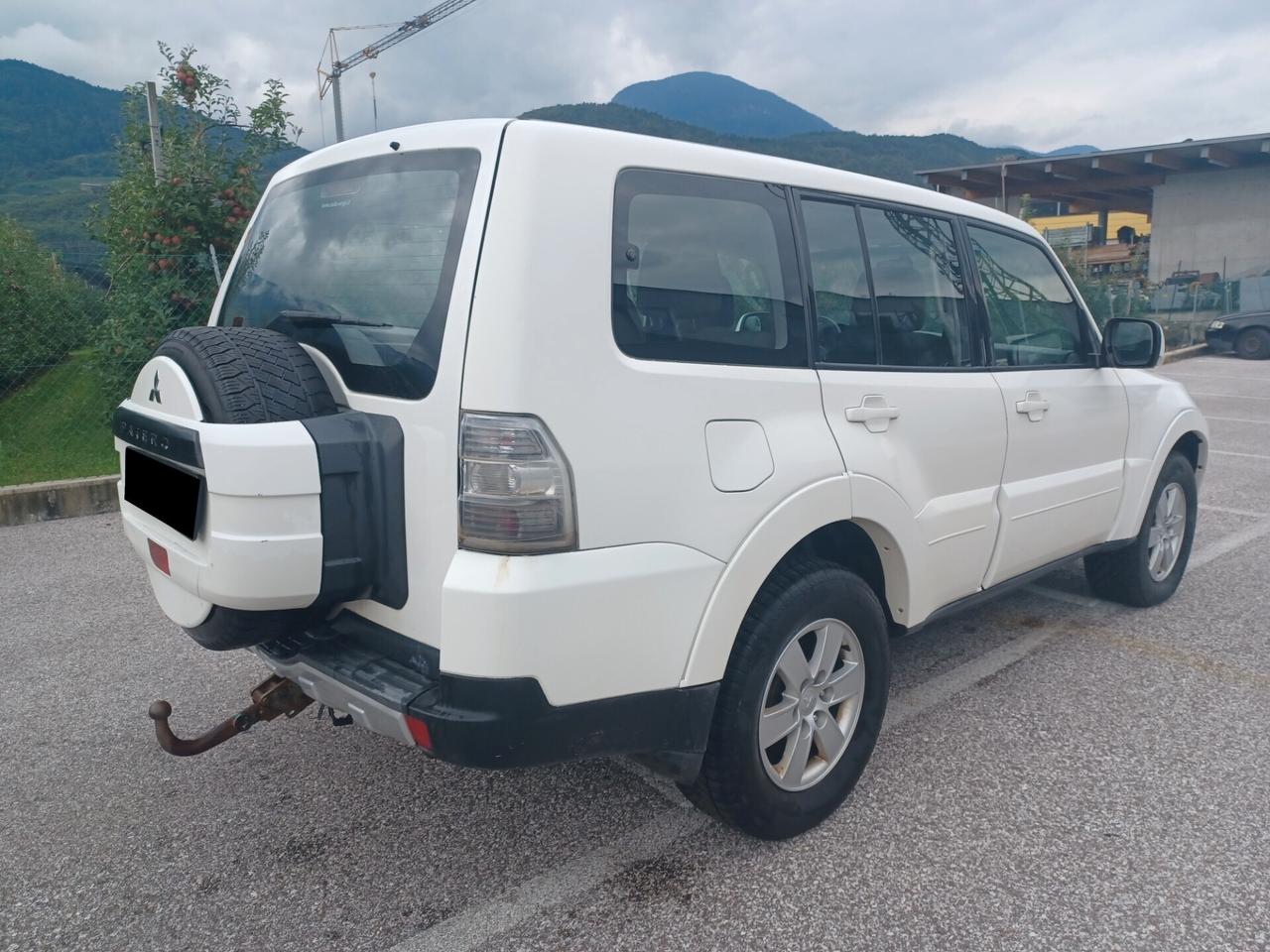 Mitsubishi Pajero 3.2 DI-D 16V 5p. Intense