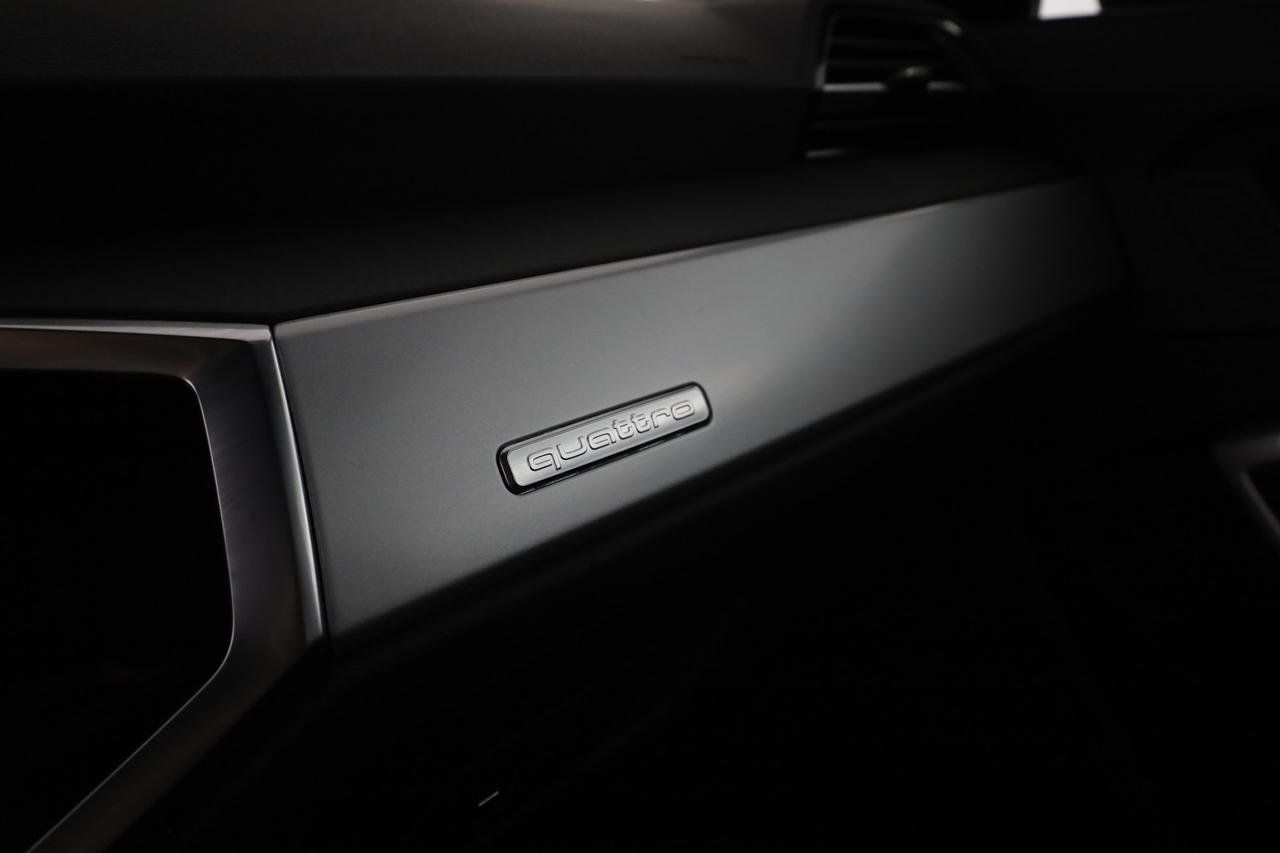AUDI Q3 2ª serie Q3 SPB 40 TDI quattro S tronic Identity Black