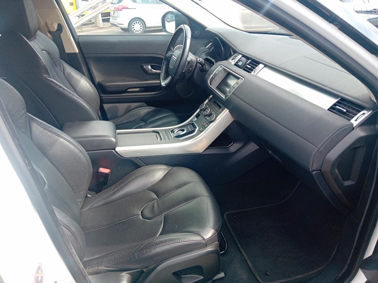 Land Rover Evoque 2.2 TD4 5p. Dynamic 4WD