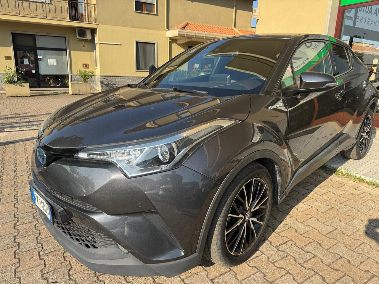 Toyota C-HR 1.8 Hybrid E-CVT Lounge