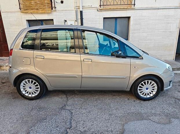 LANCIA Musa 1.4 8V Ecochic *GPL* - 2011