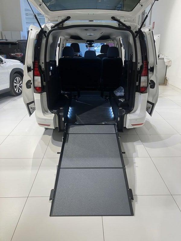 Volkswagen Caddy 2.0 TDI 102 CV Space Maxi Traspoto Disabili 5+1