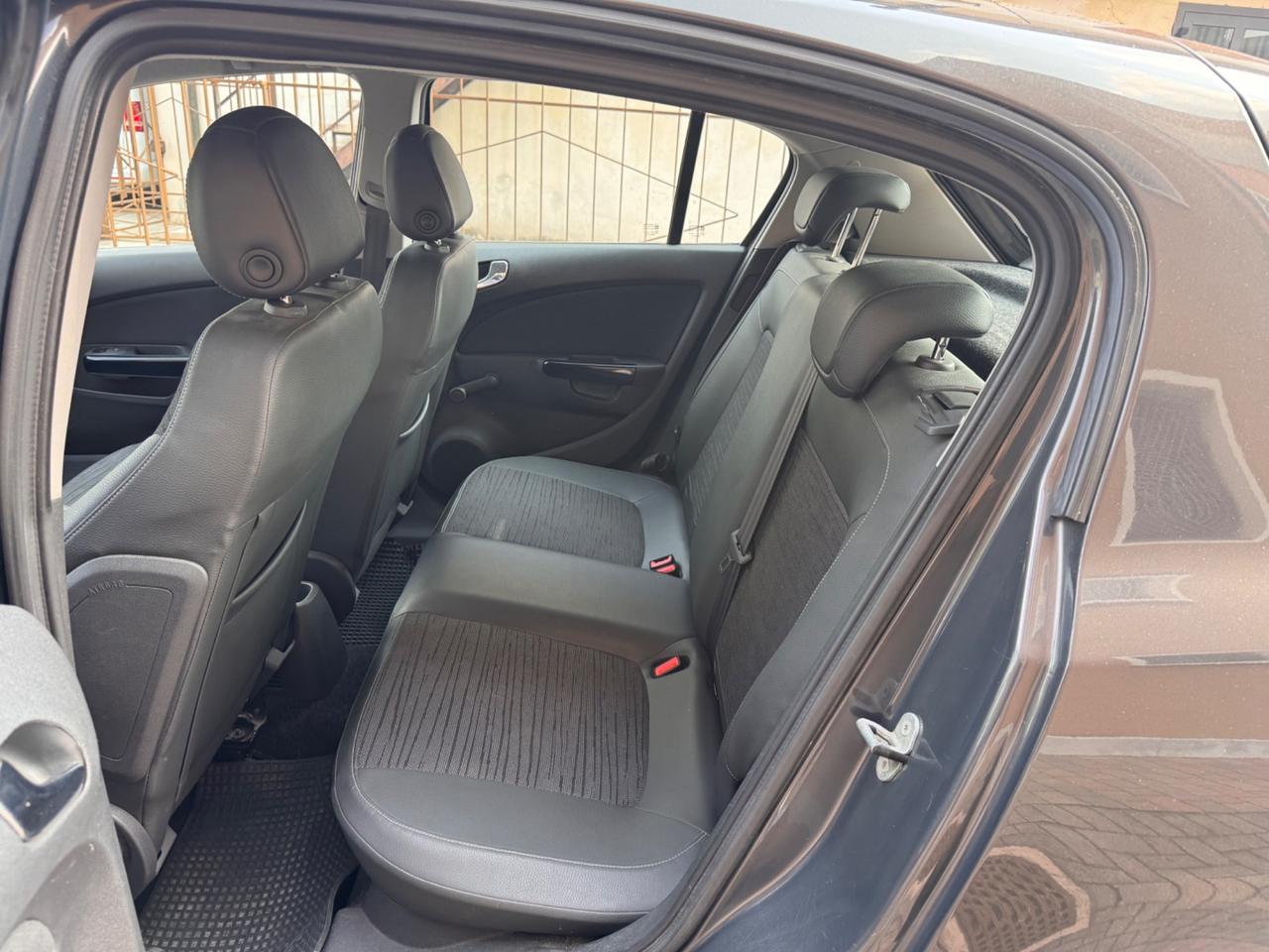 Opel Corsa 1.2 Benzina - GPL Ok Neopatentati