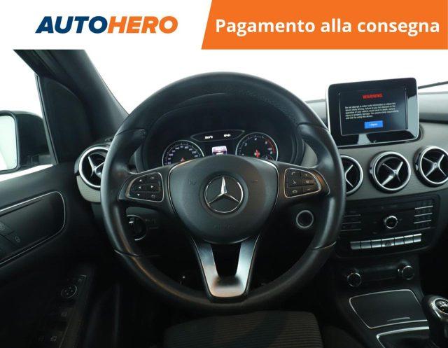 MERCEDES-BENZ B 180 d Business