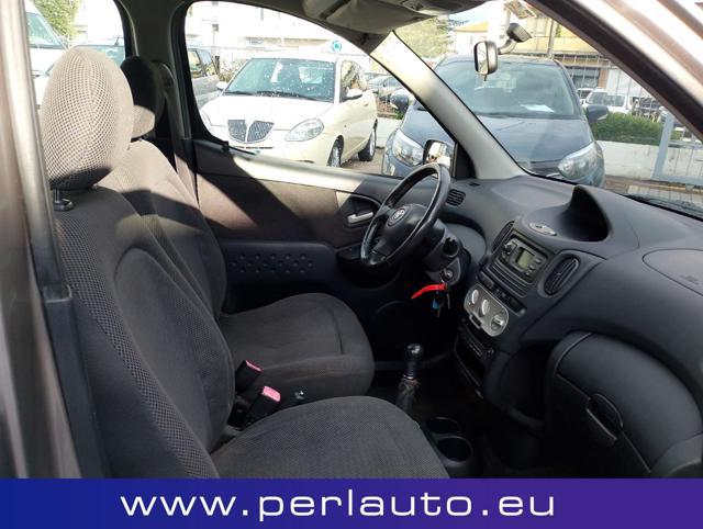 TOYOTA Yaris Verso 1.4 Tdi D-4D cat Sol '03