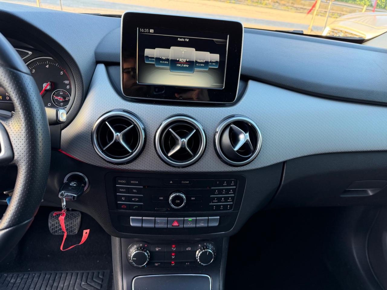 Mercedes-benz B 180 d Automatic Sport