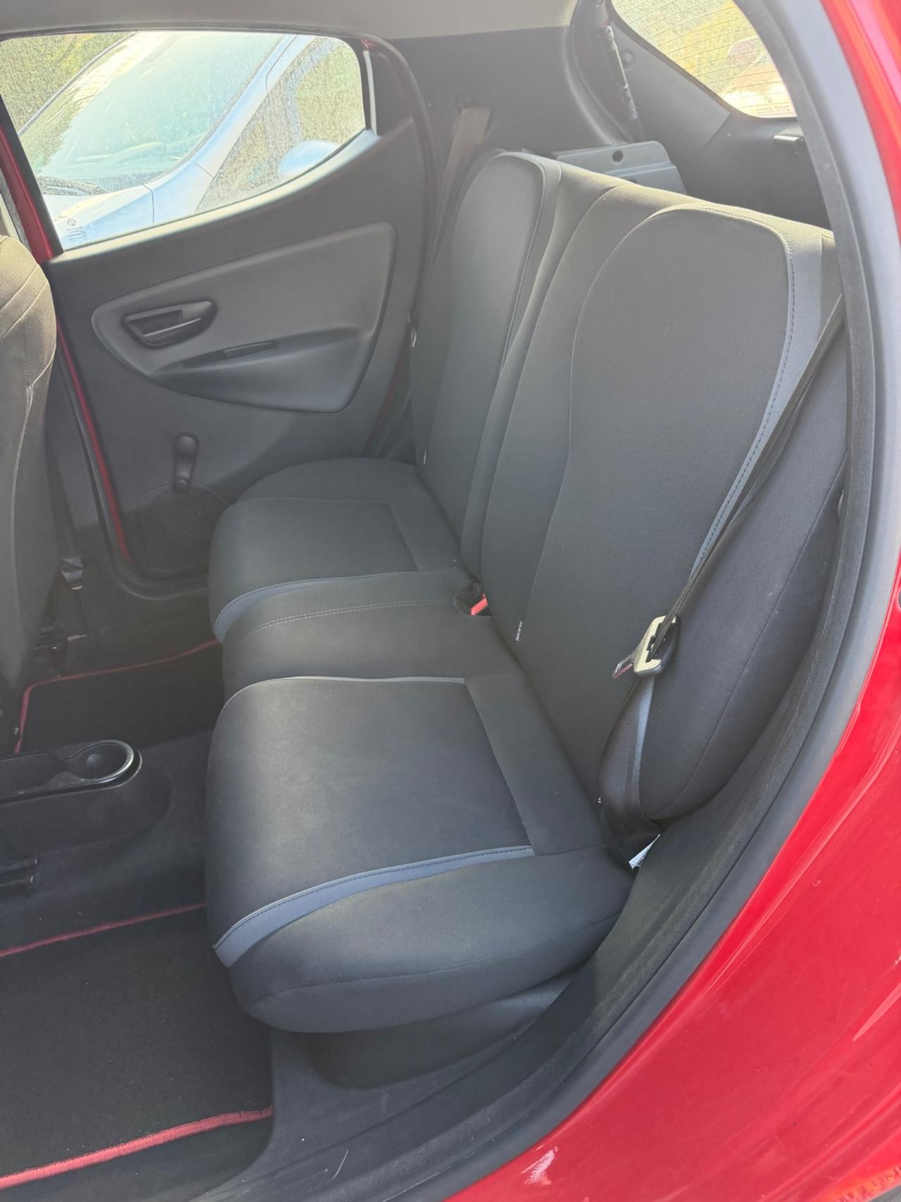 Lancia Ypsilon 1.2 69 CV 5 porte Platinum