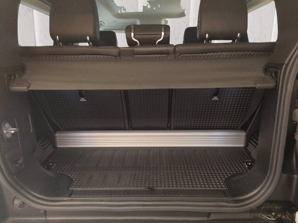 LAND ROVER Defender 90 3.0d i6 mhev se awd 250cv auto del 2021