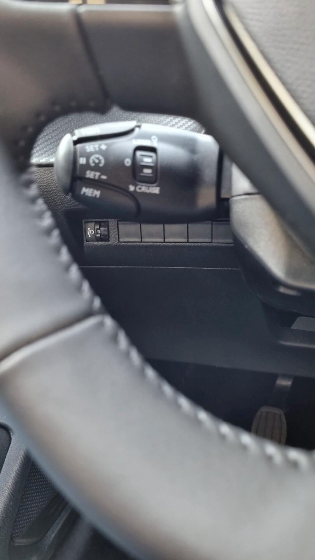 Peugeot 208 1.2 STYLE 100 CV KM ZERO X NEOPATENTATI 6 MARCE