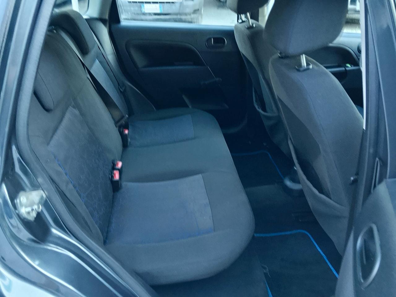 Ford Fiesta 1.2 16V 5p. Manutenzione completa