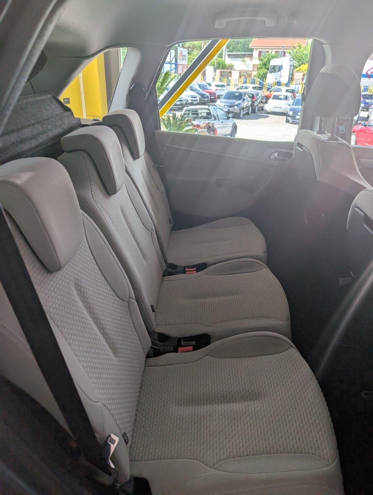 Citroen C4 Picasso 1.6 HDi 110 cv distribuzione effettuata da poco