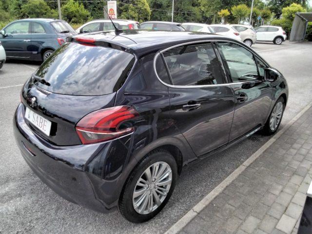 PEUGEOT 208 1° serie PureTech 82 Stop&Start 5 porte Allure