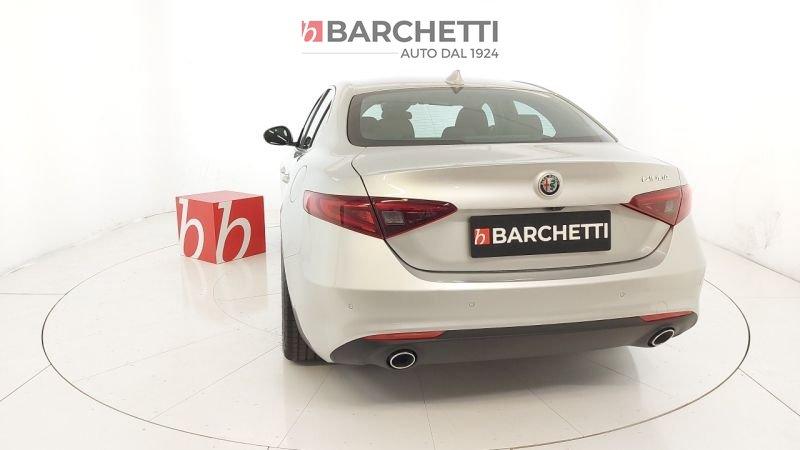 Alfa Romeo Giulia SUPER 2.2 TURBO AT8 180CV