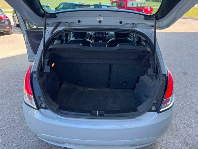 LANCIA Ypsilon 1.2 fire 69 CV 5 porte Gold OK NEOPATENTATO