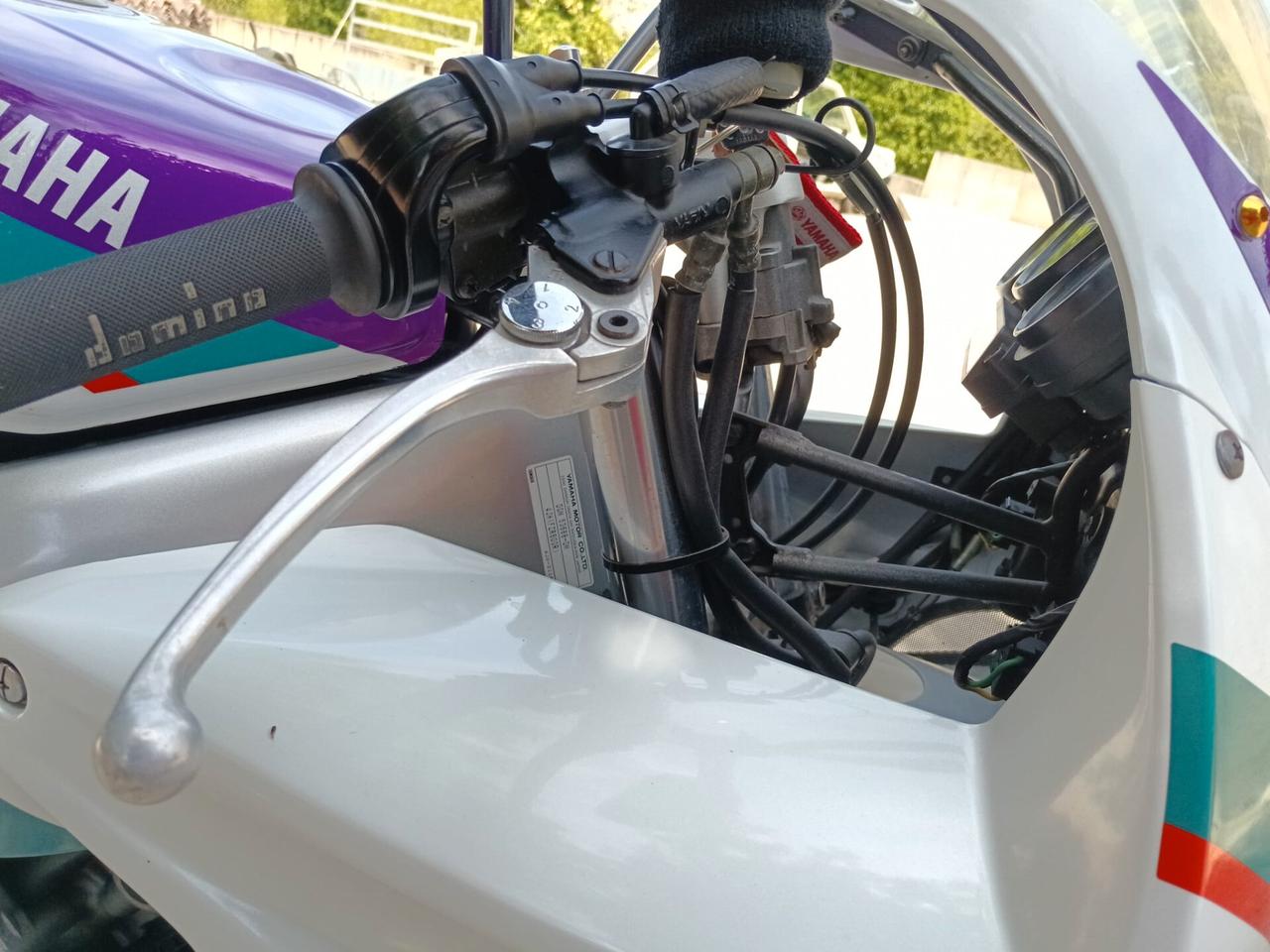 Yamaha FZR 600 R