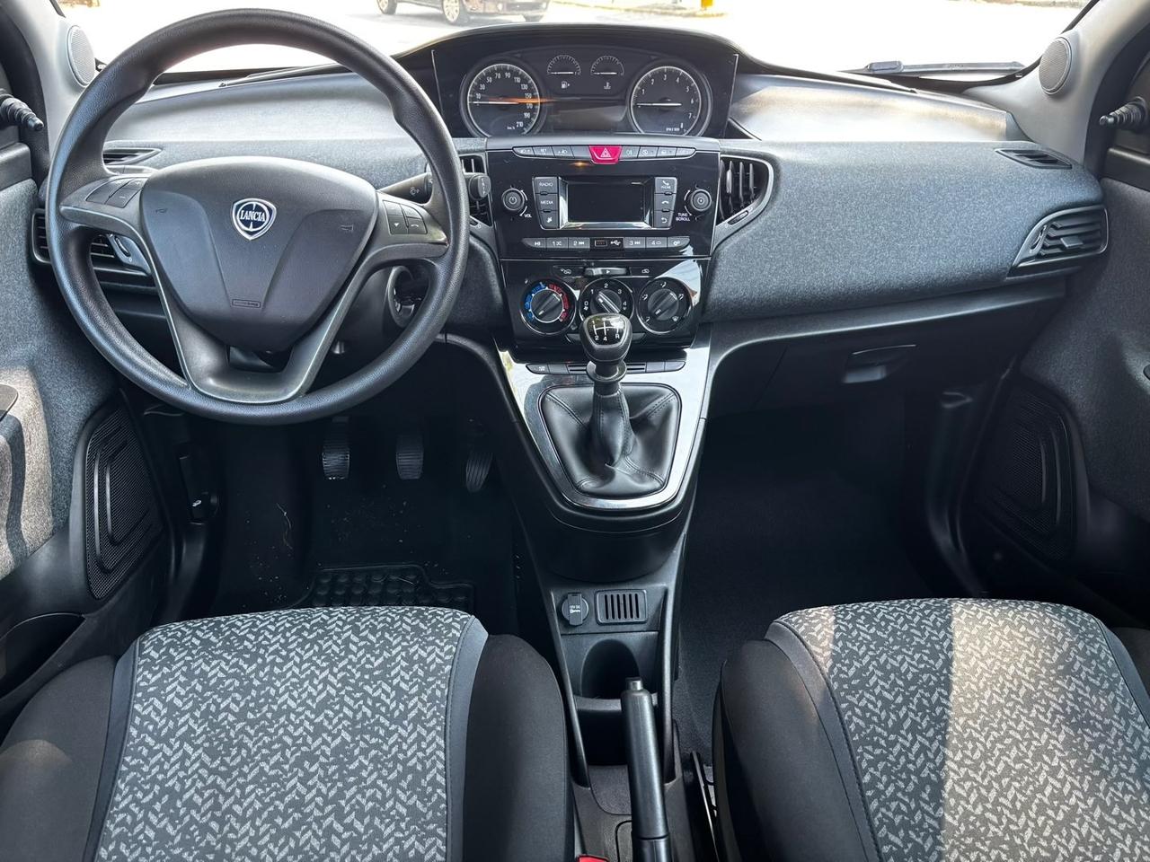 Lancia Ypsilon 1.2 69 CV 5 porte S&S Gold