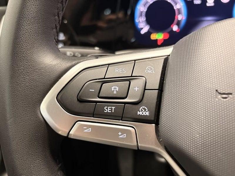 Volkswagen Golf Variant 1.5 eTSI ACT Life DSG Cockpit App Connect 16" Winter Pack
