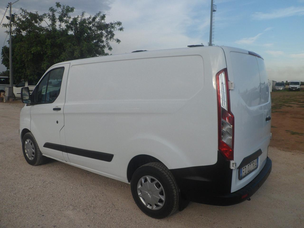 Ford Transit Custom furgone