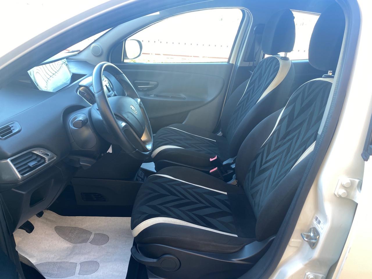 Lancia Ypsilon 1.2 69 CV 5 porte S&S Gold KM CERTIFICATI PER NEOPATENTATI