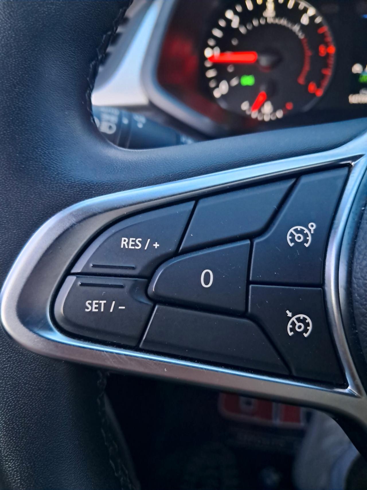 Renault CAPTUR 1.5 DCI 115CV-FULL LED*NAVI*RADAR