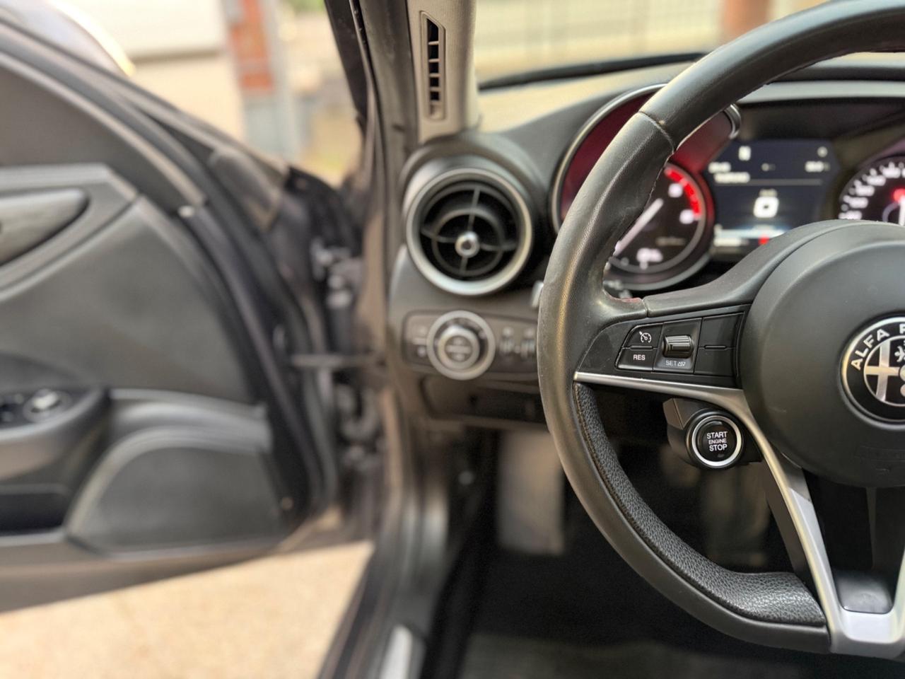 Alfa Romeo Giulia 2.2 Turbodiesel 150 CV Super