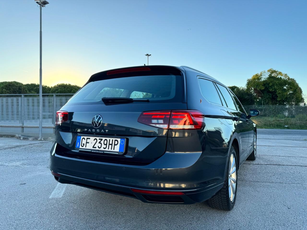 VOLKSWAGEN PASSAT 2.0 Tdi 150CV - Led Carplay 17