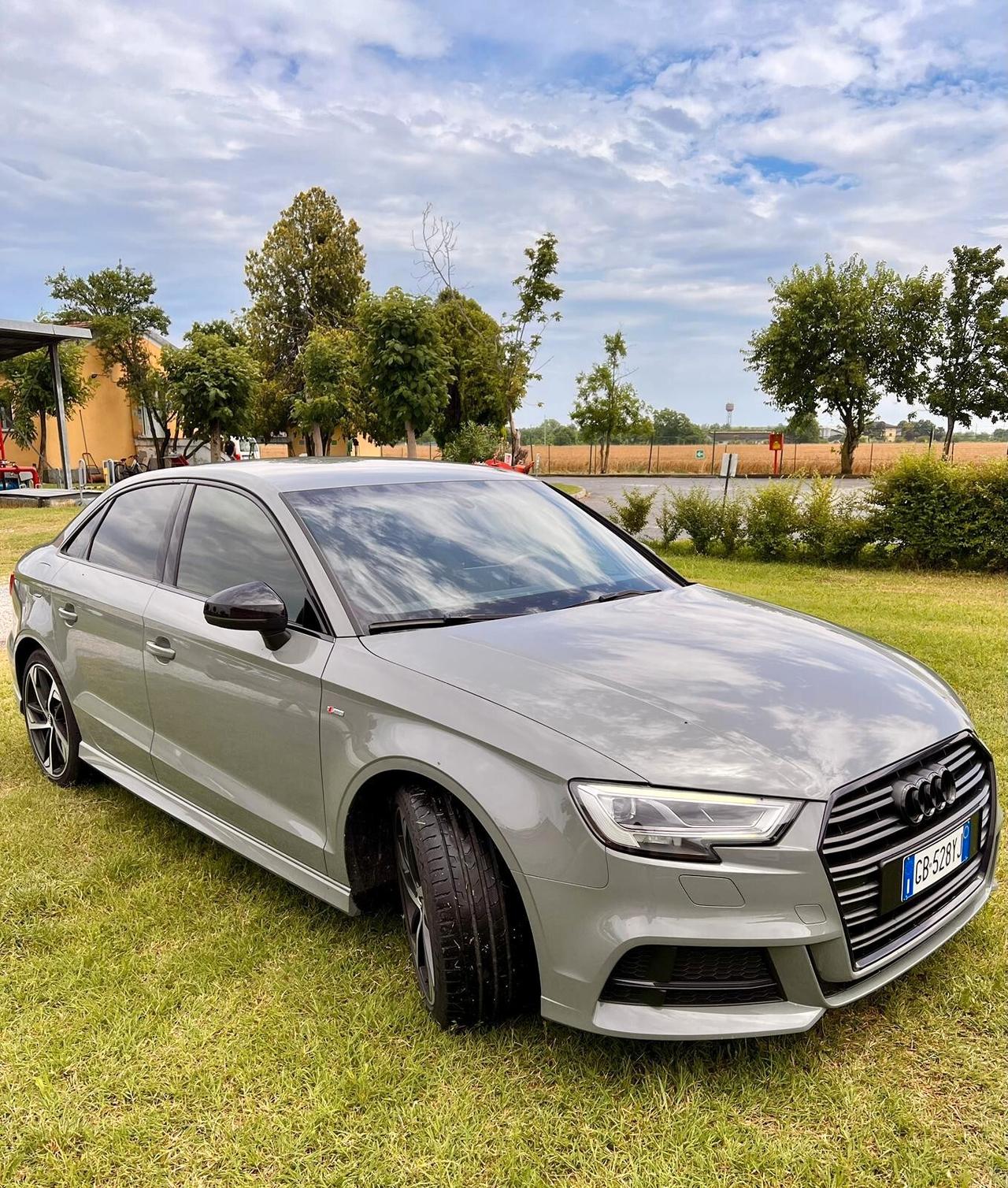 Audi A3 Sedan 30 TDI Business