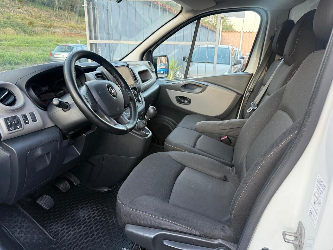 Renault trafic 1600 T27
