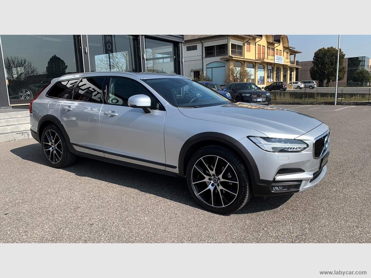 VOLVO V90 Cross Country D4 AWD Geartronic Pro GANCIO TRAINO I.V.A.