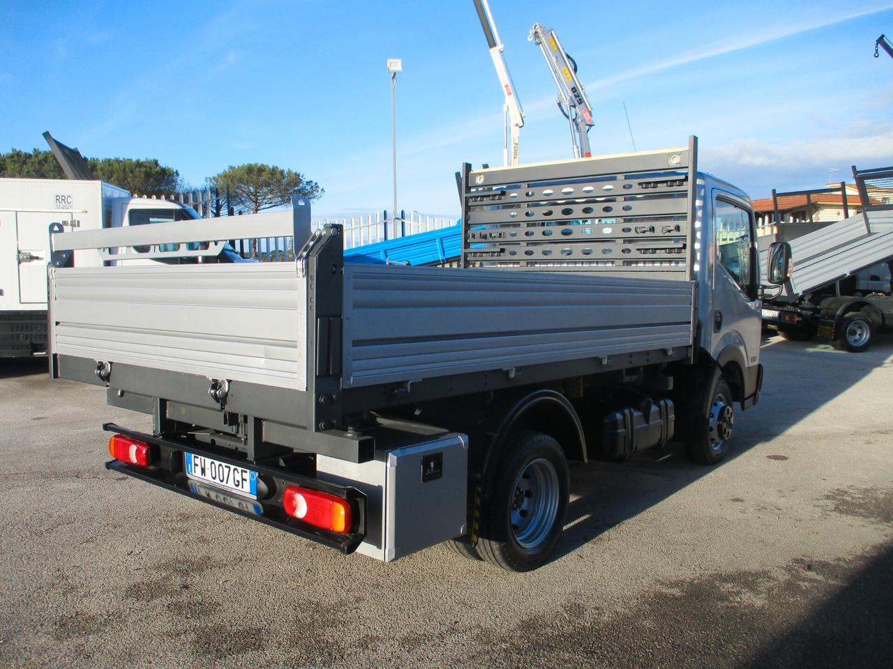Nissan Cabstar NT400 35-13 3000 130CV EURO 6 RIBALTABILE 94000KM