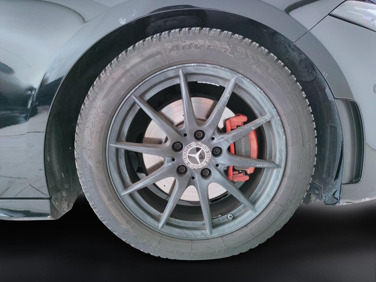Mercedes-Benz Classe A - W177 2018 - A 180 d Premium auto