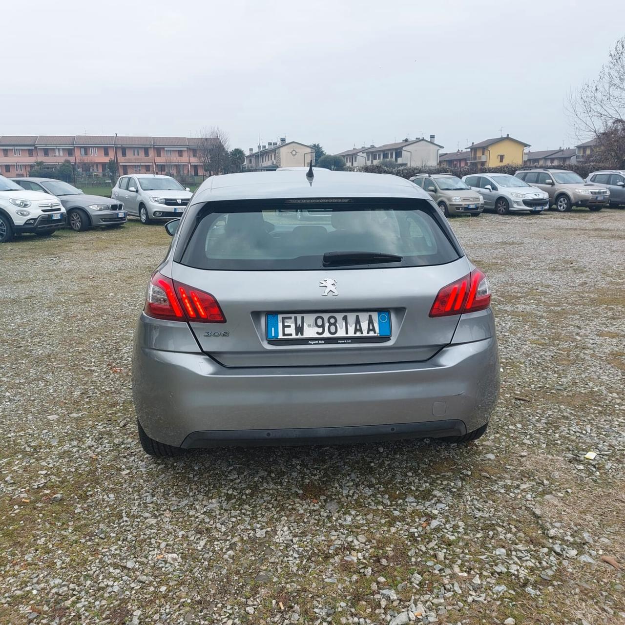 Peugeot 308 1.6 e-HDi 115 CV Stop&Start Business