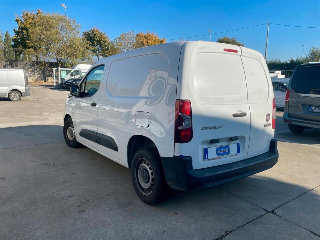 FIAT van DOBLO 1.5 BLUE HDi 100CV ** VEICOLO SINISTRATO MARCIANTE VA IN MOTO***
