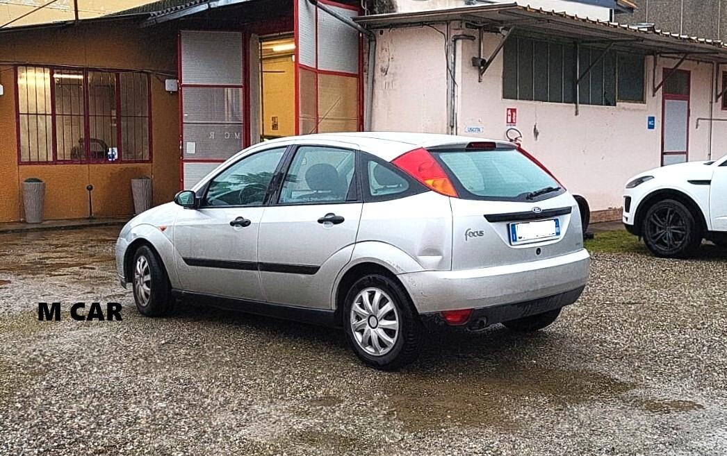 Ford Focus 1.6i 16V cat 5p. Ghia