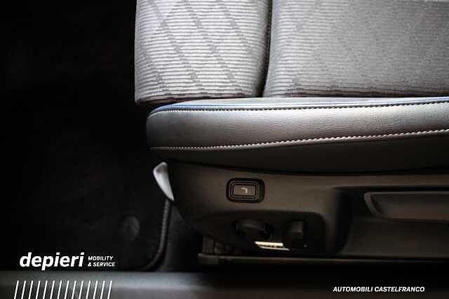 Volkswagen Passat Estate Mark 9 (2024) 2.0 TDI DSG R-Line