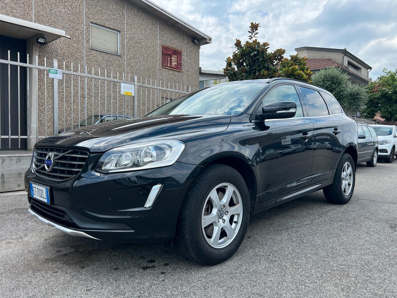 Volvo XC 60 XC60 D3 Geartronic Momentum LEGGERE BENE