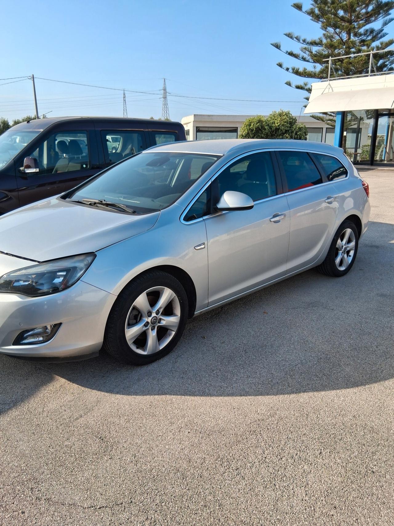 Opel Astra 2.0 CDTI 165CV Sports Tourer aut. Elective