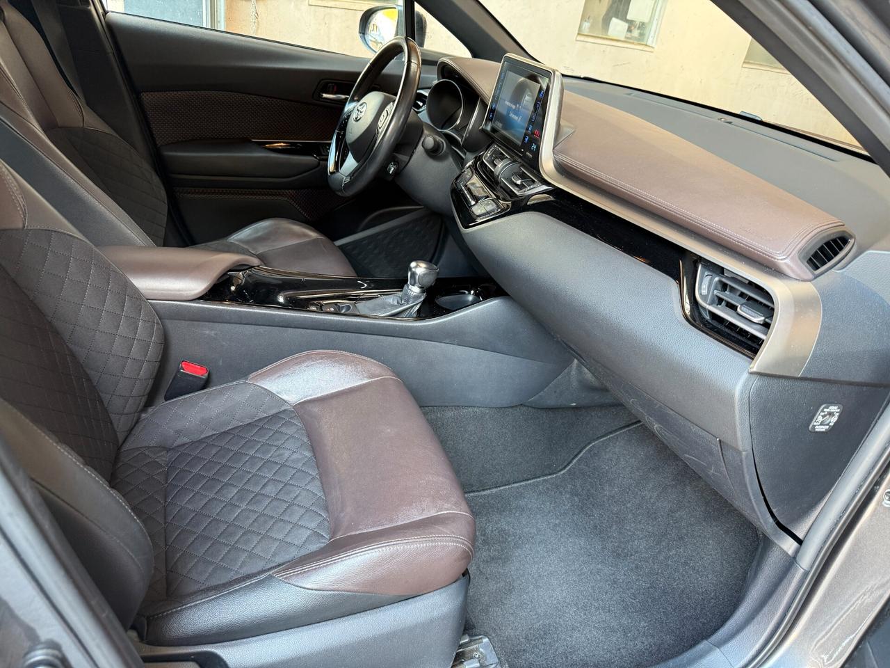 Toyota C-HR 1.2 Turbo CVT 4WD Lounge