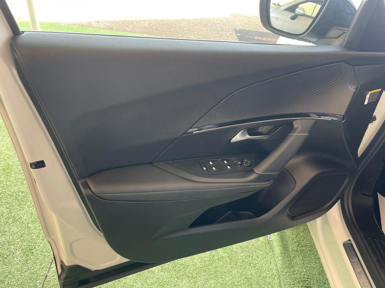PEUGEOT 2008 1.5 DIESEL 130CV GT LINE