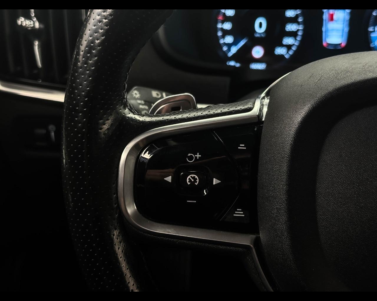 VOLVO V90 Cross Country D5 AWD Geartronic Pro