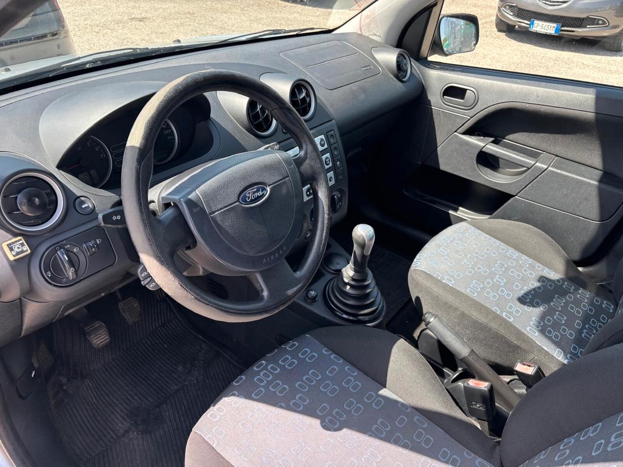 Ford Fiesta GHIA 1.2 METANO 5 porte - 2005